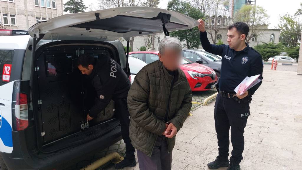 Yaşlı adam, üniversite öğrencisine tacizden gözaltına alındı