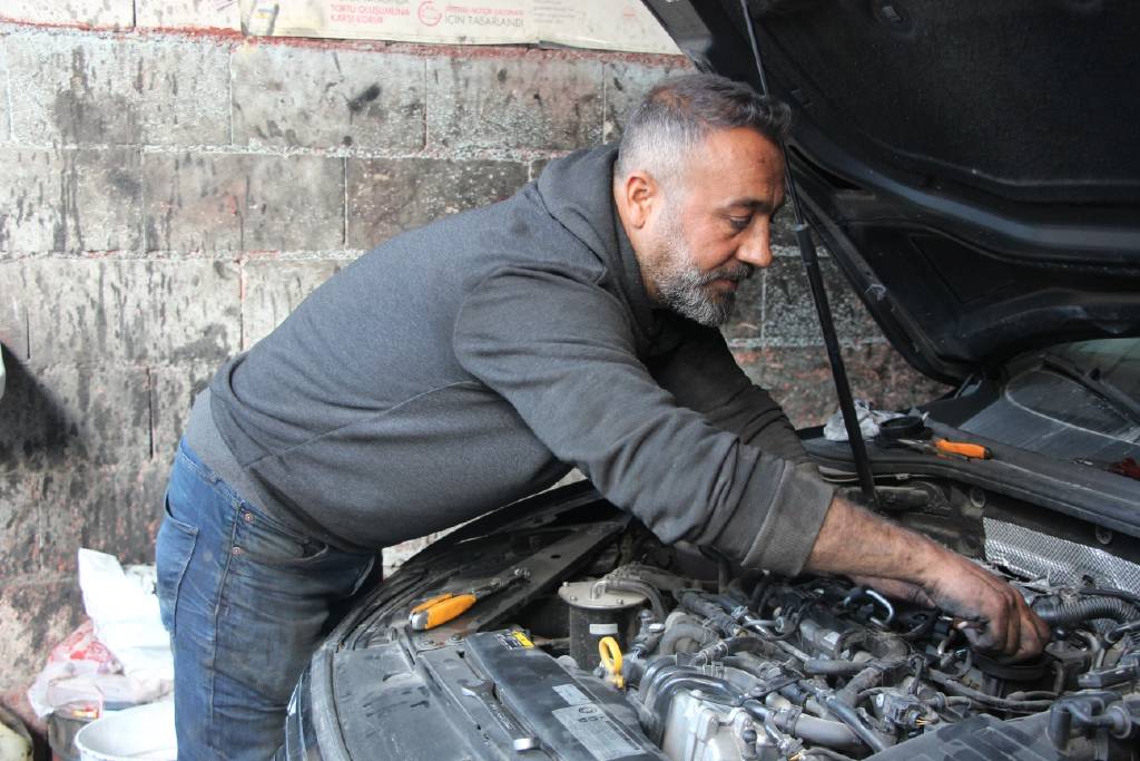 Oto tamirciler, aylık 50 bin TL'ye kalifiyeli eleman bulamıyor!