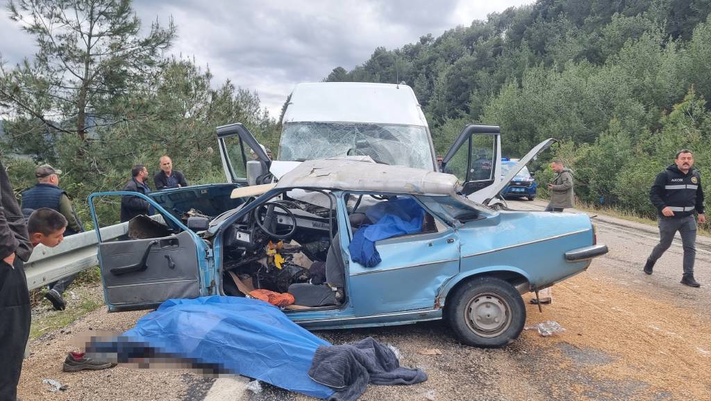 Adana'da katliam gibi kaza! 5 ölü, 7 yaralı…