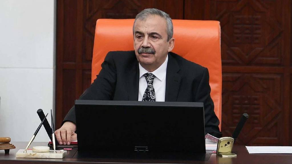 DEM Parti'den Sırrı Süreyya Önder açıklaması: "Umutlu bekleyişimiz sürüyor" 