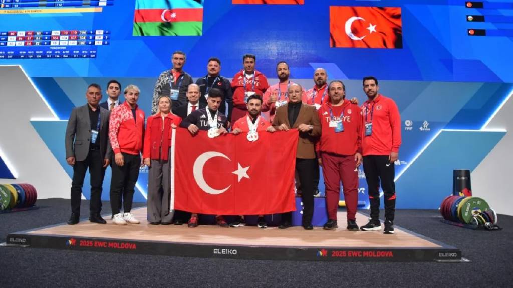 Türk halterciler Avrupa'da fırtına gibi esti! 2 altın, 2 gümüş, 2 bronz madalya!