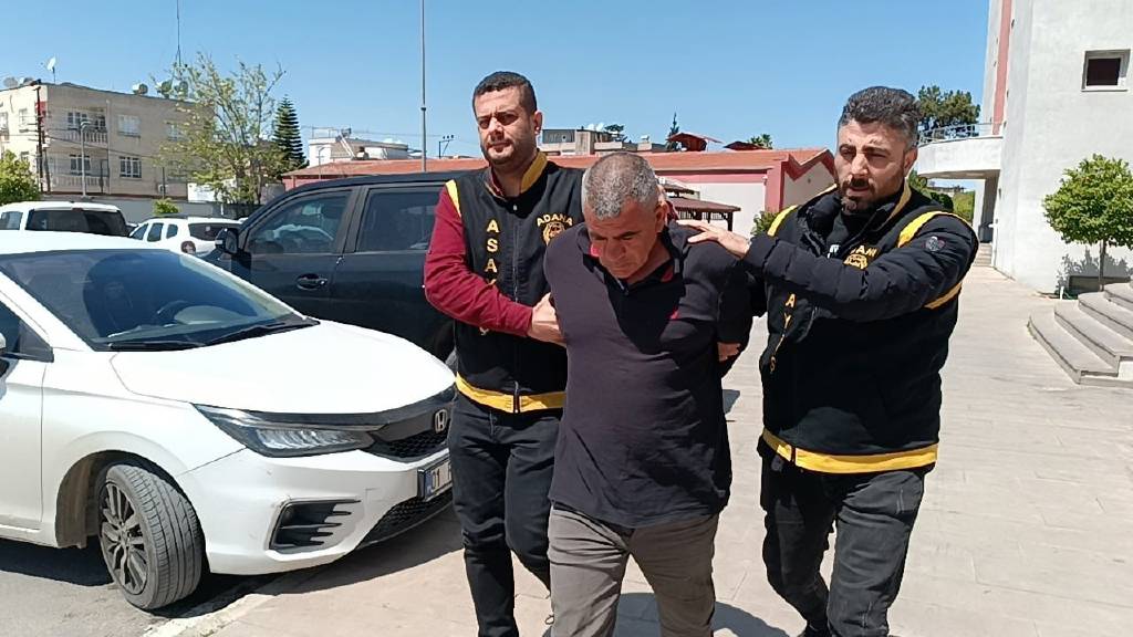 Adana'da bir kişi, sattığı elektrikli bisikletin parasını alamadığı genci öldürdü