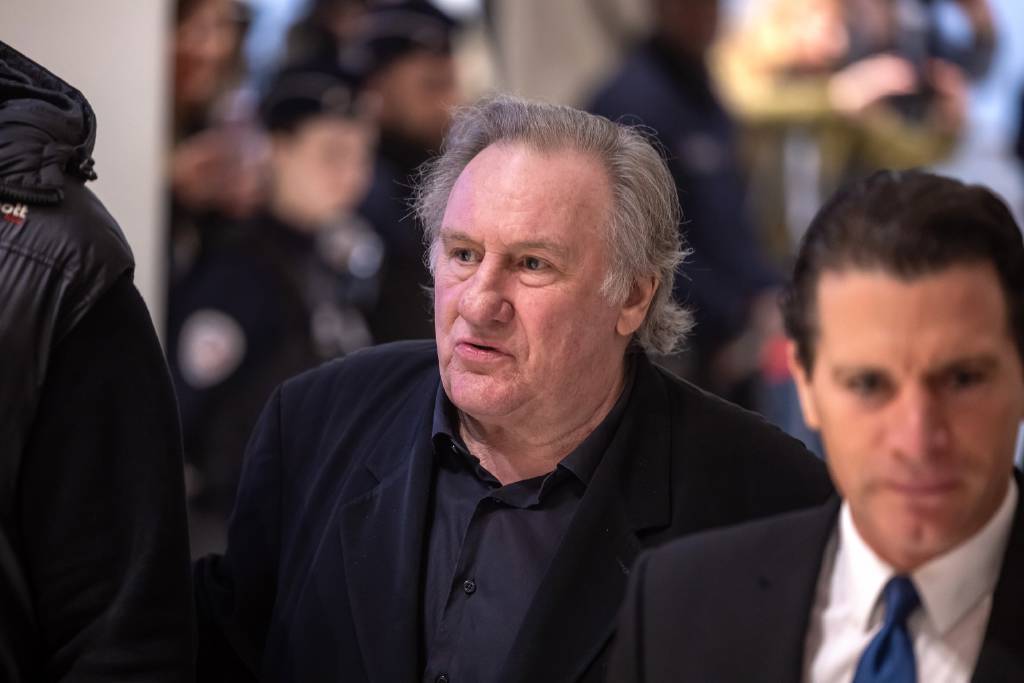 Aktör Depardieu'ye cinsel saldırı suçundan hapis cezası!