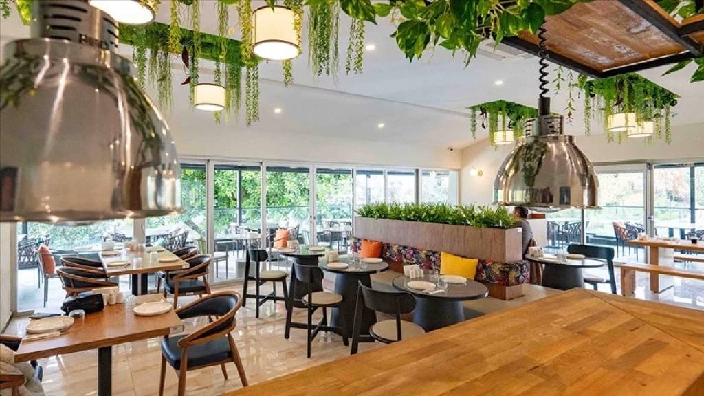 Kafe ve restorantlarda masa ücreti kaldırıldı