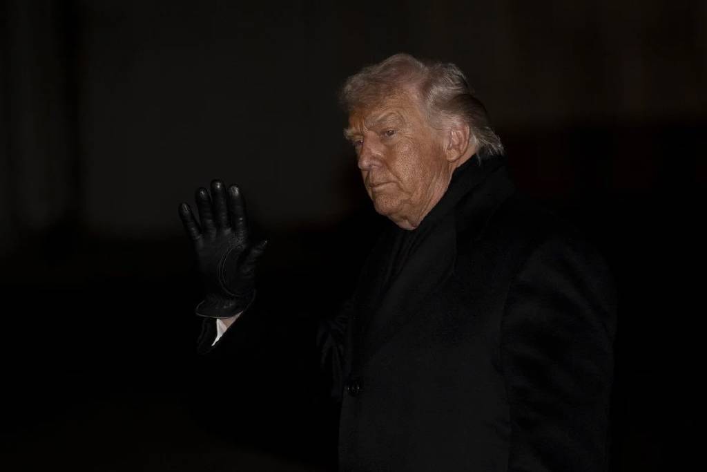 Trump'tan İran'a gözdağı