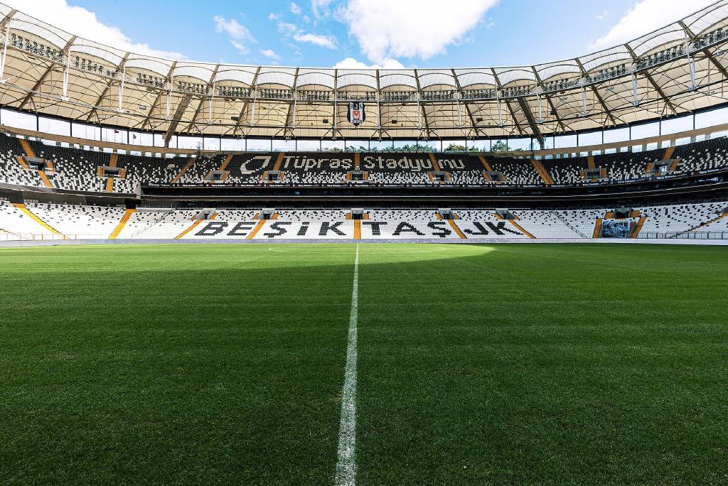 Beşiktaş'tan Vaclav Cerny açıklaması: Uyluk arka adalesinde gerilme ve ödem
