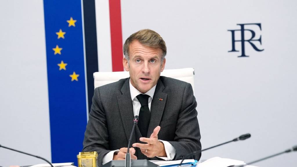 Macron: İsyancı eylemlerle karşı karşıya kaldık