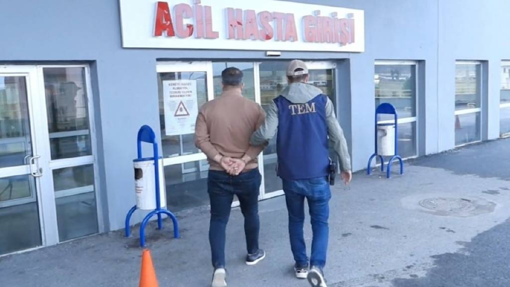 Bitlis'te FETÖ operasyonu: 4 şüpheli yakalandı
