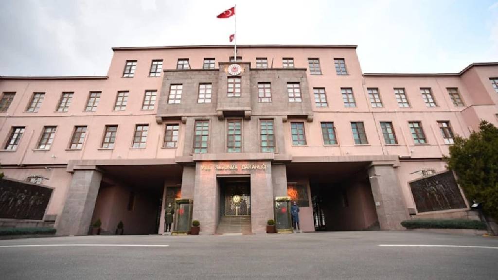 MSB: "Başika üssü Irak'a teslim ediliyor"