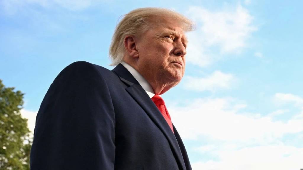 İran'dan Trump'a yanıt: Bombaların babasını tanıtacağız