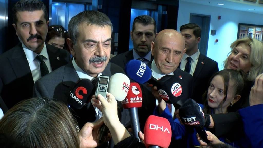 Bakan Tekin, Kılıçdaroğlu'nu kızının nikahına davet etti