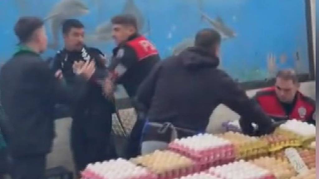 Bayrampaşa'da stada girmeye çalışan 5 taraftar gözaltına alındı