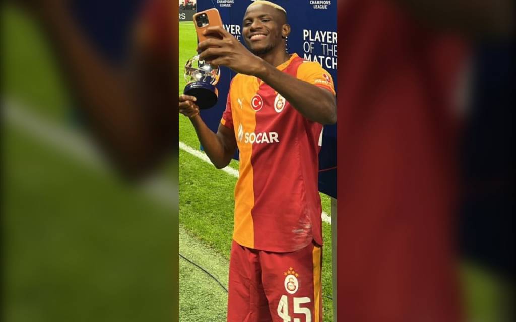 Osimhen'den Barcelona maçı öncesi: Başımız dik ayrılacağız
