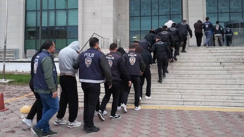 Kırıkkale'de milyarlık yasa dışı bahis ağına operasyon: 11 tutuklama