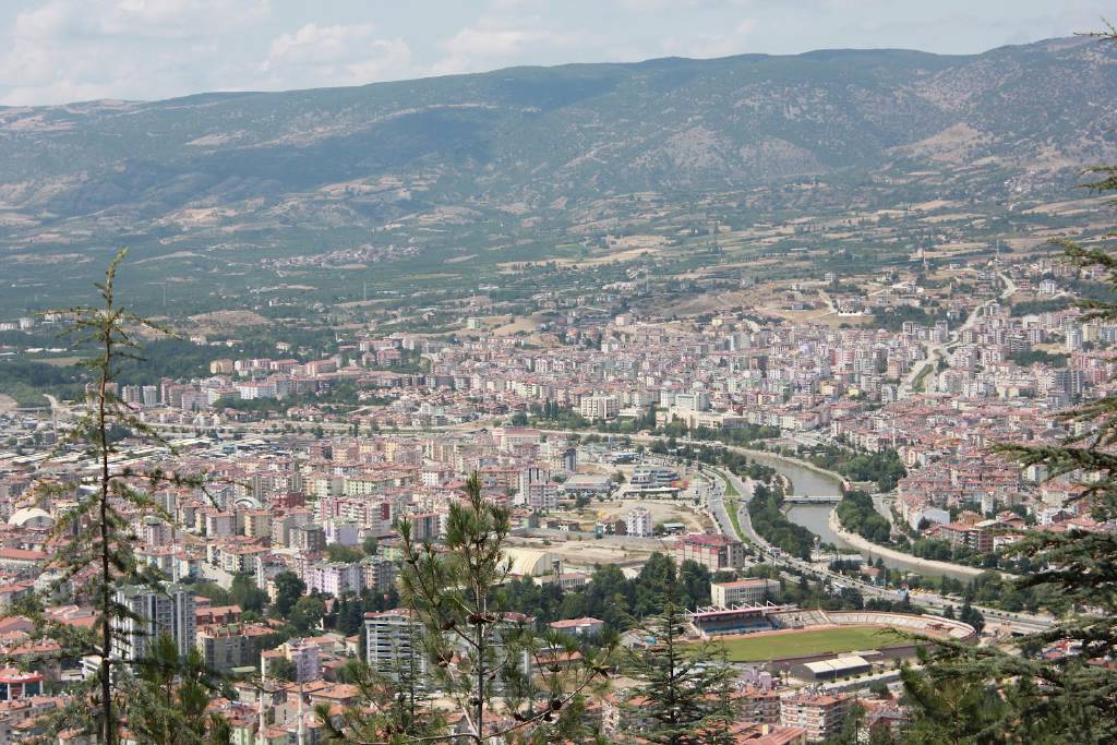 Tokat'ta il merkezindeki okullarda eğitime 1 gün ara verildi