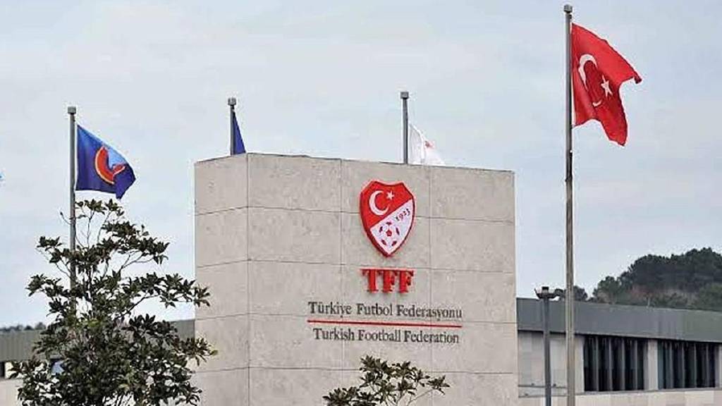 TFF: Haftanın tüm maçlarından önce saygı duruşu yapılacak