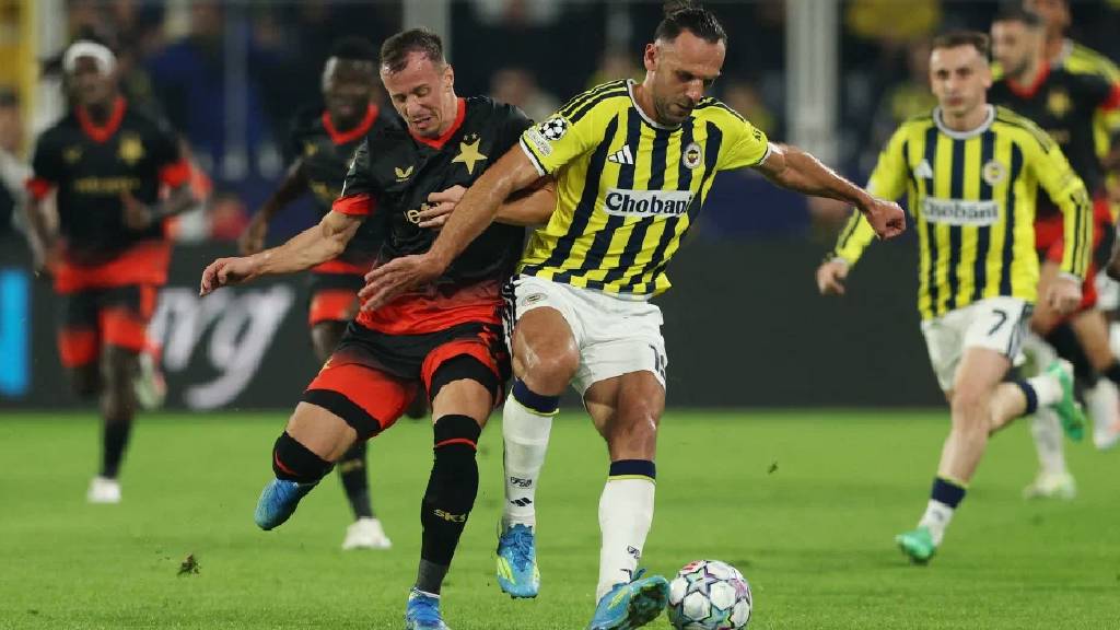 Kadıköy'de Slavia beraberliği sonrası İsmail Kartal'a istifa çağrısı