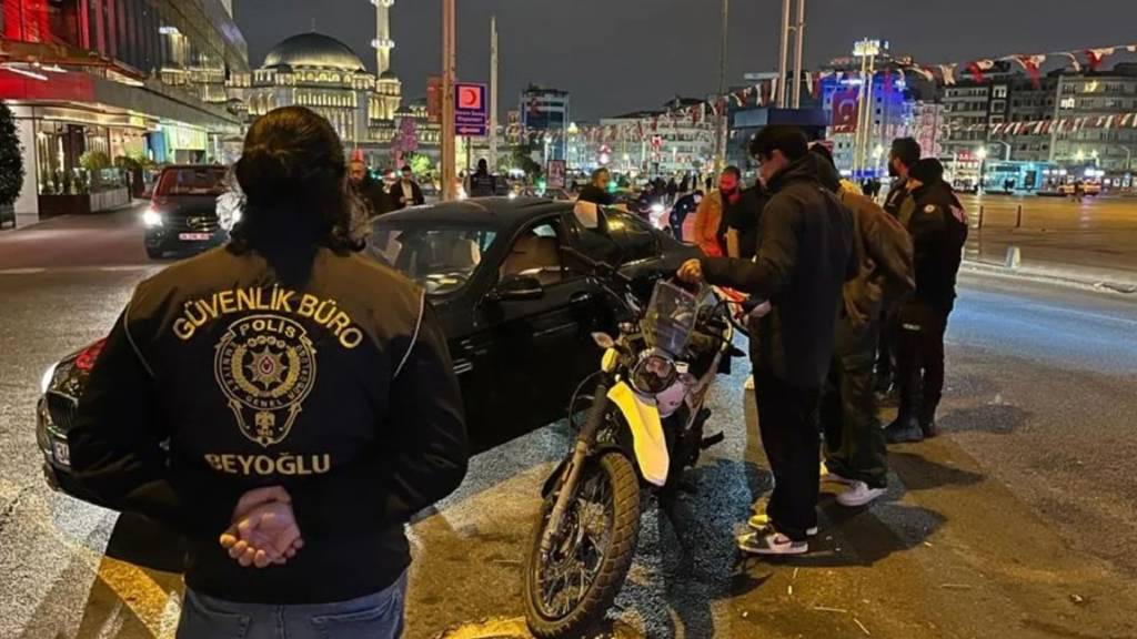 İstanbul'da dev huzur uygulaması: Aranan 660 kişi yakalandı