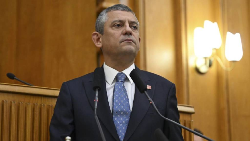 Özgür Özel, Akın Gürlek'e 750 bin lira tazminat ödeyecek
