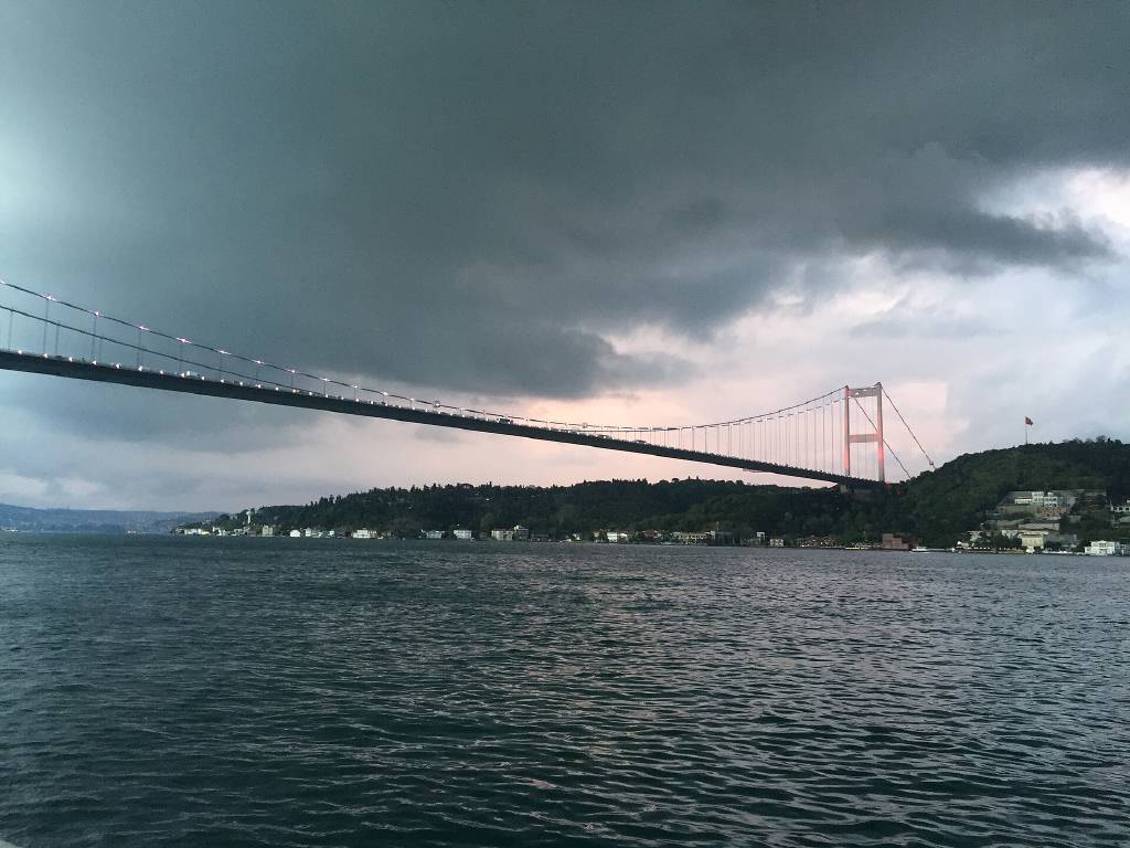 Yeni haftada sıcaklıklar sert düşecek, yurt genelinde sağanak bekleniyor