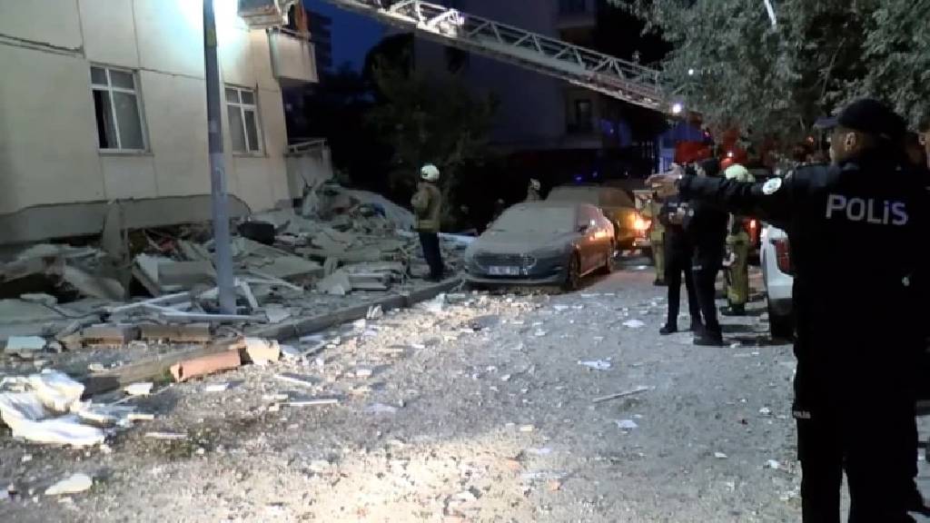 İstanbul Maltepe'de 6 katlı bina çöktü