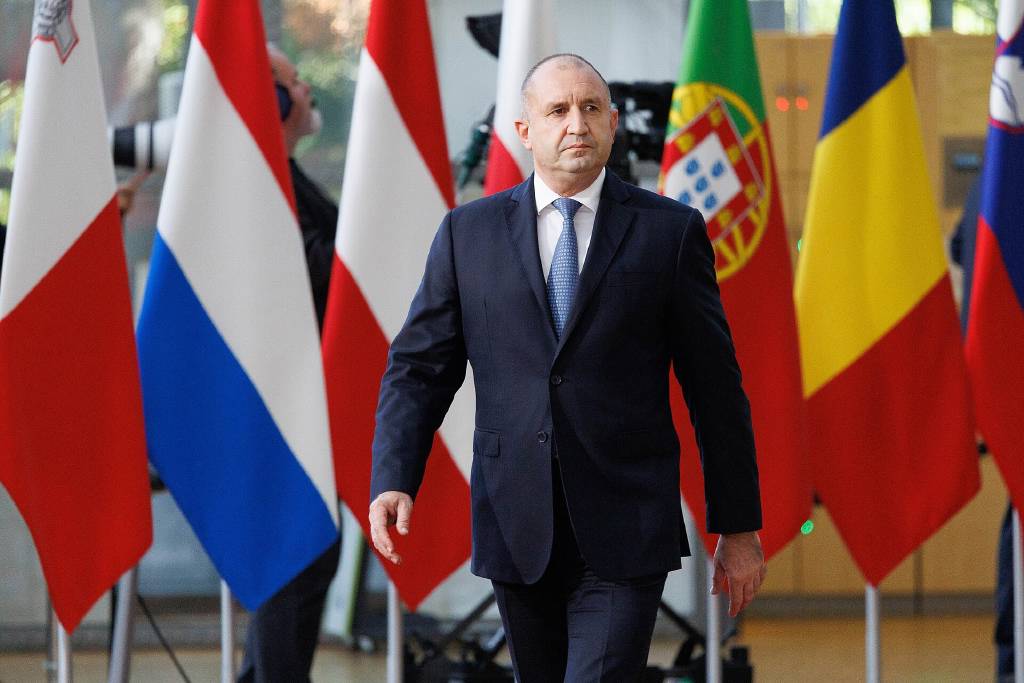 Bulgaristan açıklarında İHA saldırısı: Bir gemi battı, 11 denizci kayıp