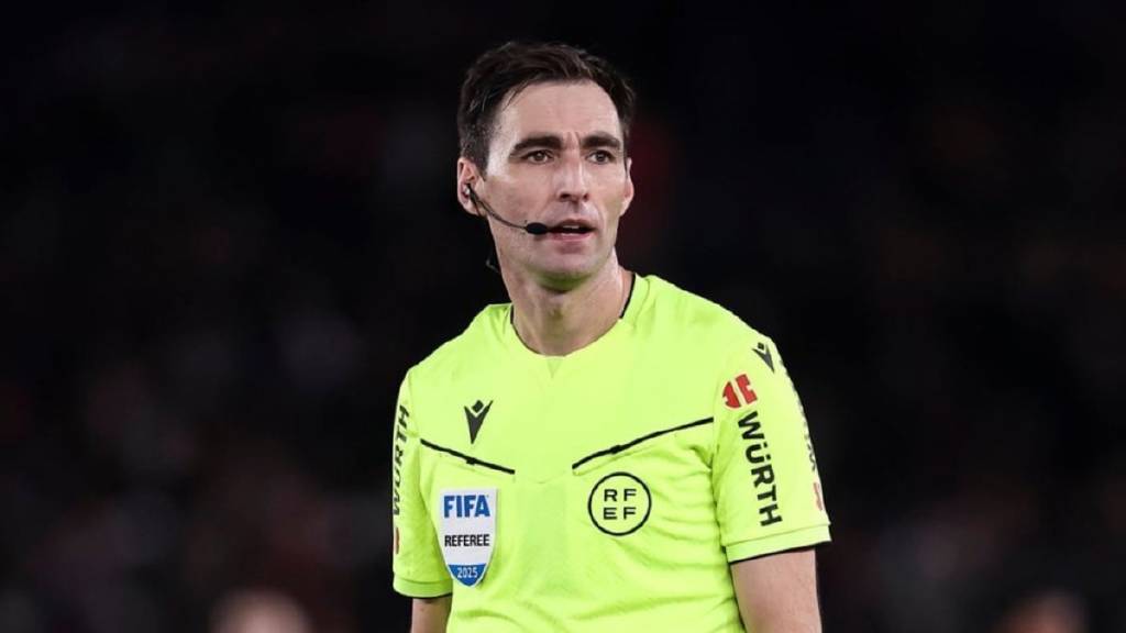 Fenerbahçe-Slavia Prag maçını Ricardo de Burgos yönetecek