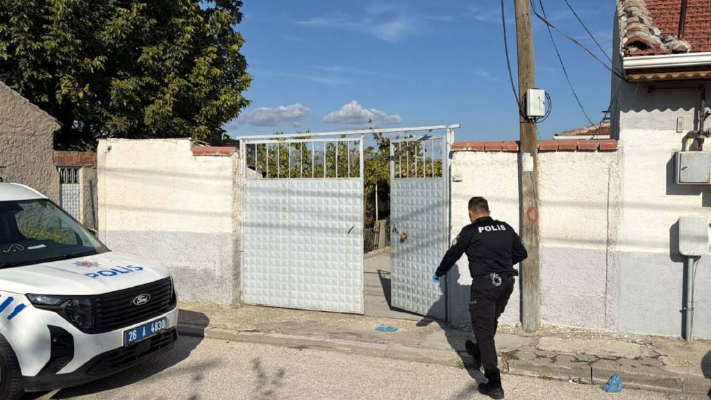 Eskişehir'de misafirliğe gittiği evde ölü bulundu: Otopsi kararı