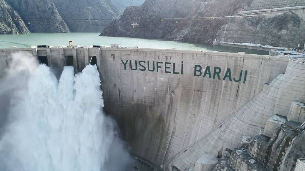 Yusufeli Barajı'ndan rekor üretim: Dört barajın verimi de arttı