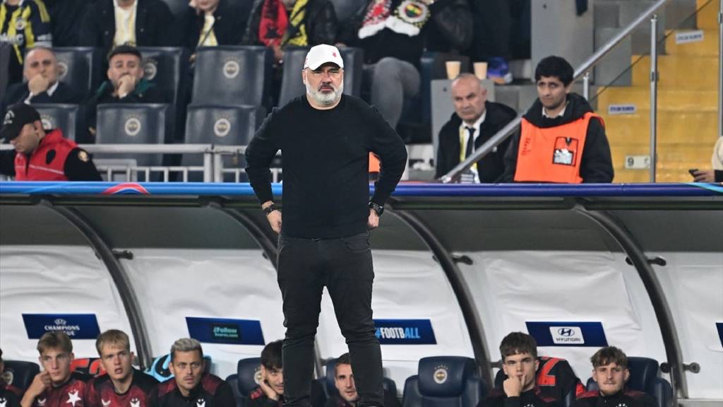 Slavia Prag hocası Trpisovsky: Oyuncularla birbirimizi duyamadık