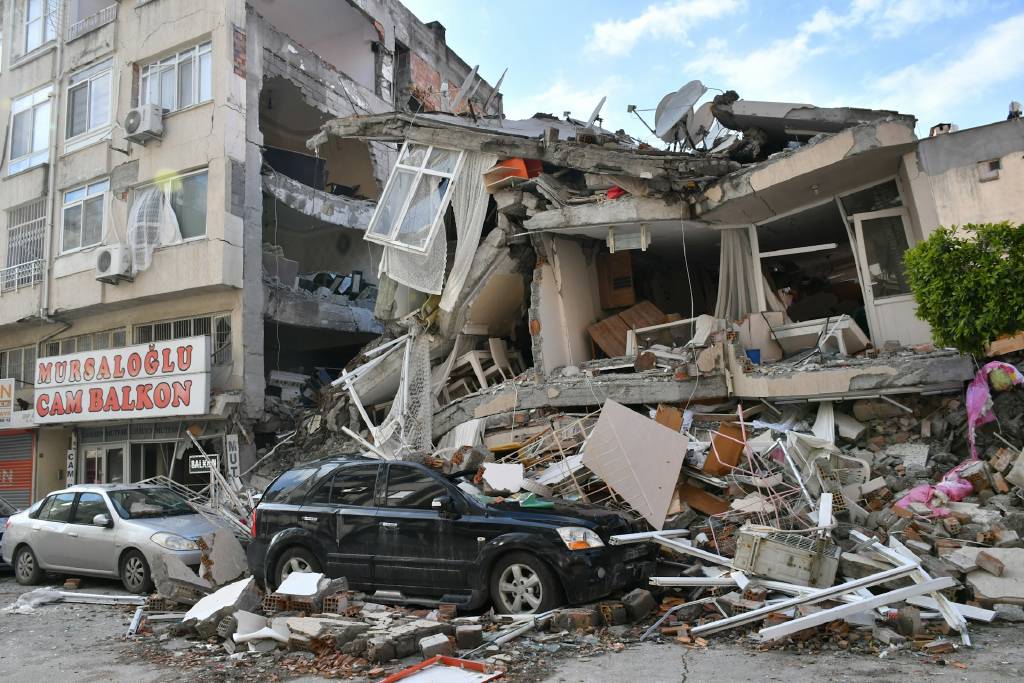 Panama'da 7,7'lik depremin ardından ulusal acil durum ilan edildi