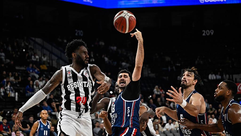 EuroLeague'de Türk derbisi: Anadolu Efes, Beşiktaş'ı konuk ediyor