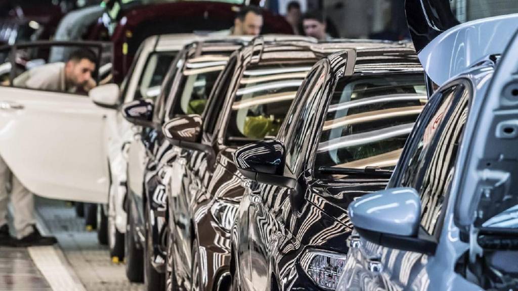 Binek otomobil ihracatı 9 ayda 8,7 milyar dolar oldu