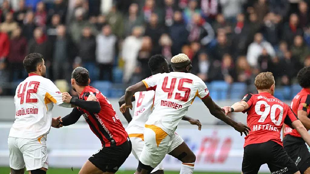 Galatasaray Ankara'da son dakikada güldü