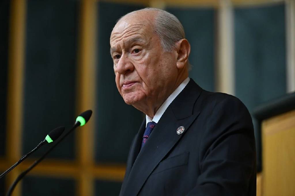 Devlet Bahçeli'den Özgür Özel''e sert tepki