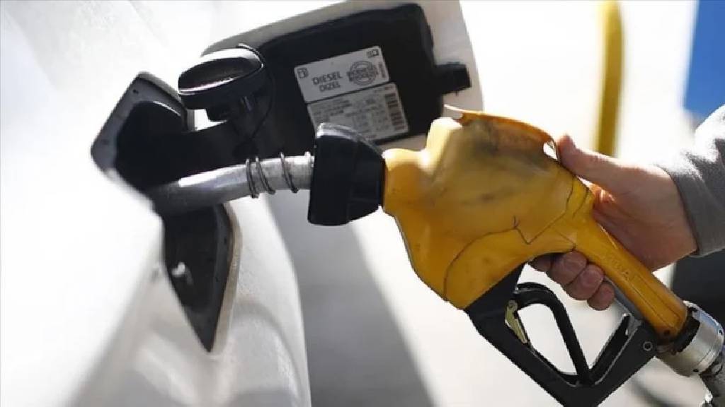 Motorinde dev zam geri çekildi