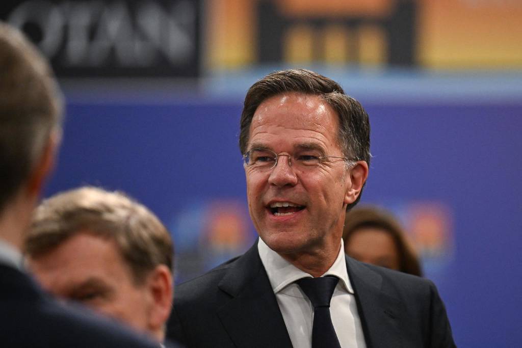 NATO: "Hürmüz için görüşmeler sürüyor"