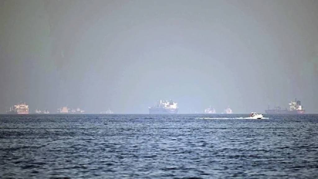 Hürmüz Boğazı'nda dev kriz: 1900 gemi mahsur kaldı