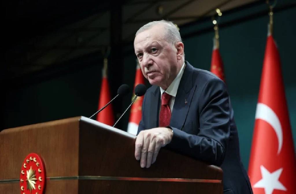 "Türkiye savaşın dışında kalacak"