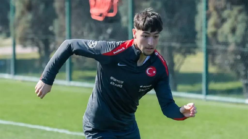 Fenerbahçe'ye genç golcü transferi