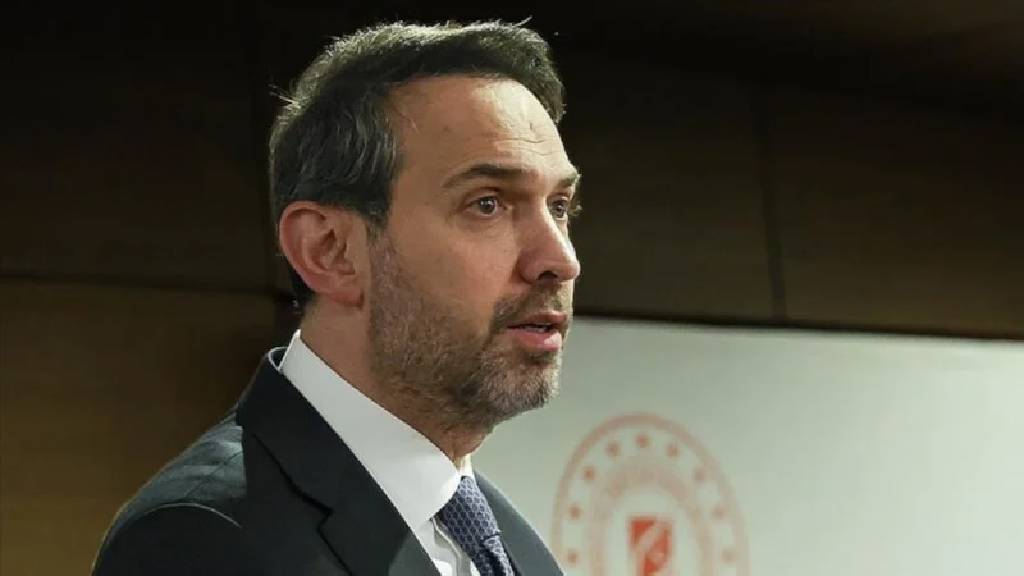 "İşciye borcu olana ruhsat yok"