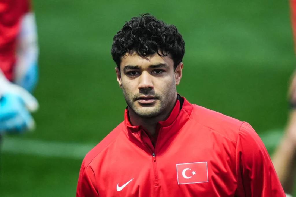 Ozan Kabak için yeni sözleşme gündemi