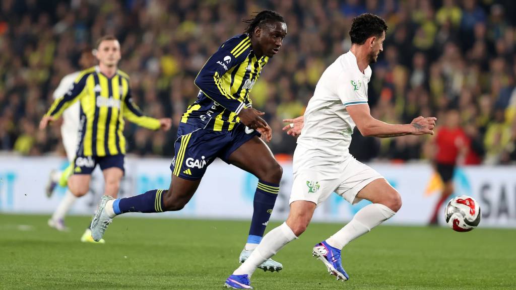 Kadıköy'de Fenerbahçe'ye 90+8 şoku