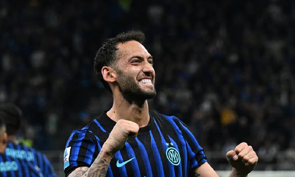 Hakan Çalhanoğlu sezonu kapattı