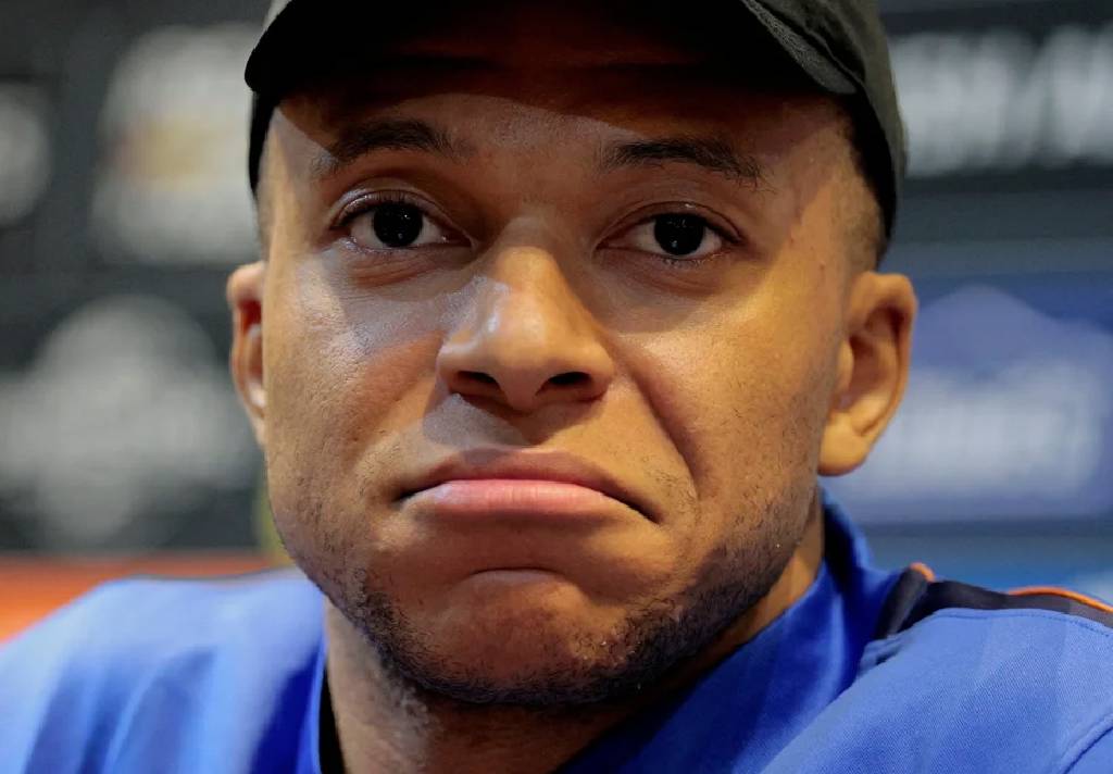 Fransa'da pazubant tartışması gündem oldu