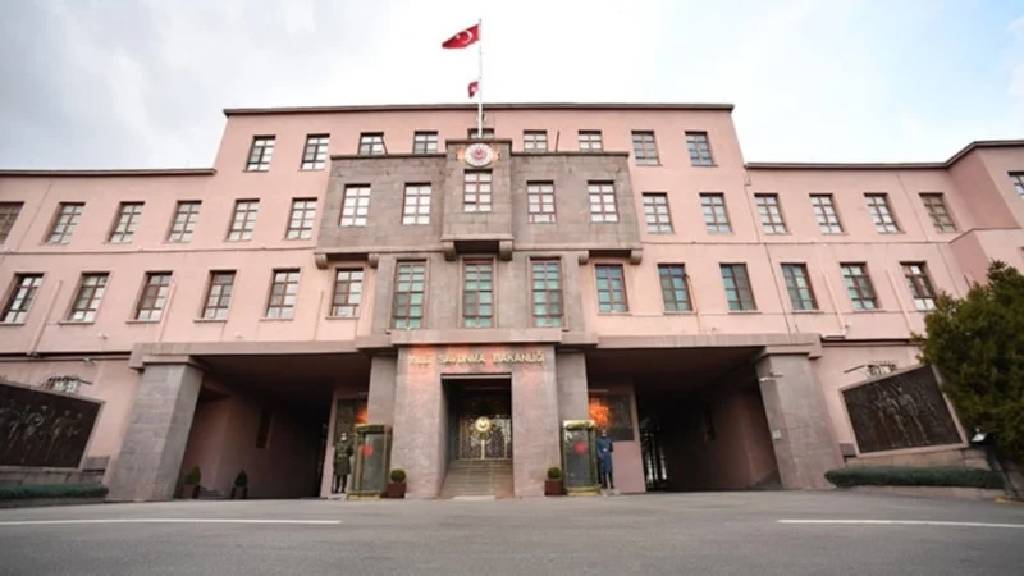 MSB: "5 Personelin sağlık durumu iyi"