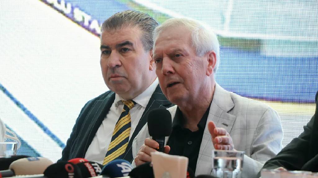 Aziz Yıldırım'dan çifte transfer haberi