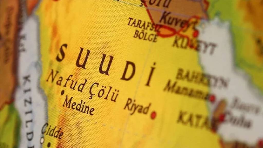 Arabistan ve Kuveyt, ABD'ye yönelik kısıtlamaları kaldırdı