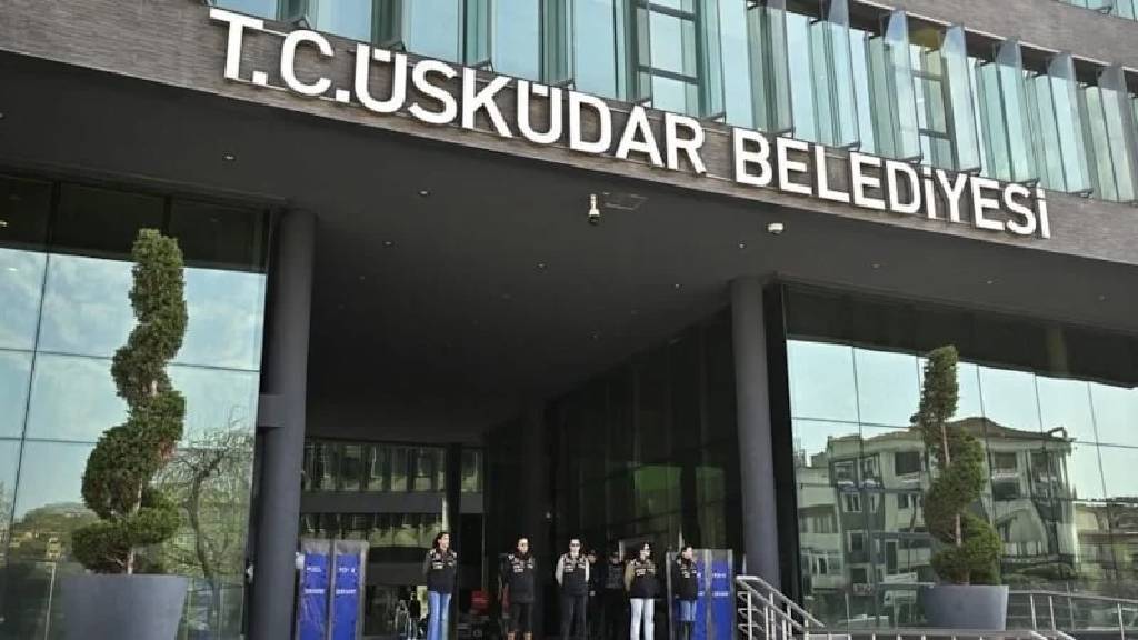 Üsküdar Belediyesi'ne ikinci dalga operasyon