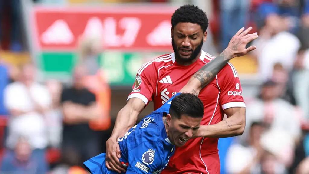 Beşiktaş'ta Joe Gomez gündemi